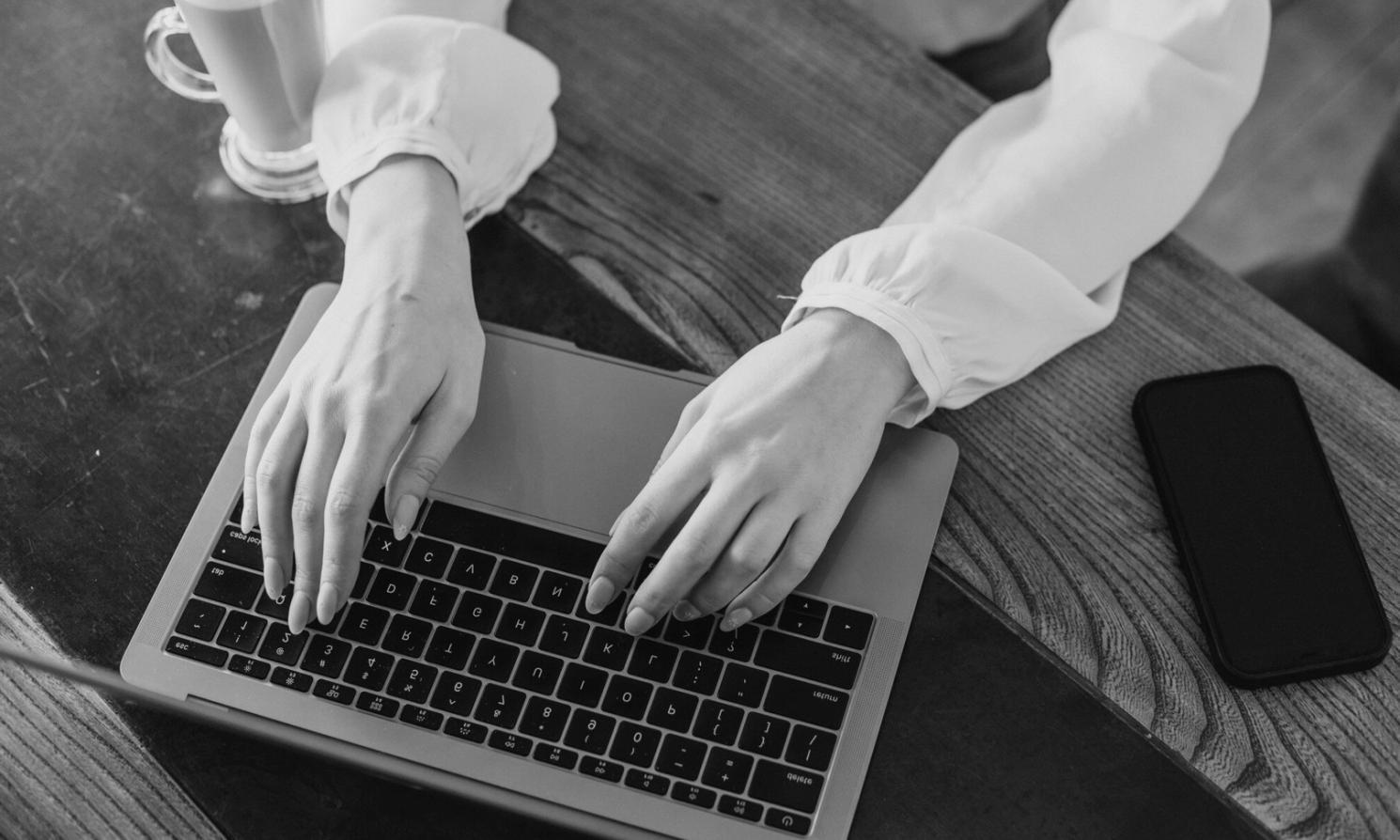 Server-Infrastruktur und technische Umgebung